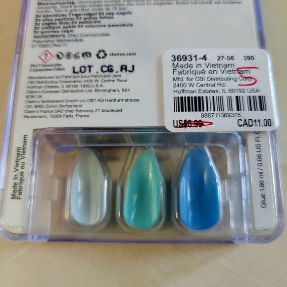 New Claire’s Blushing Blues Matte Long Stiletto Glue-On Nails 24pc Set, Unopened - Picture 4 of 4